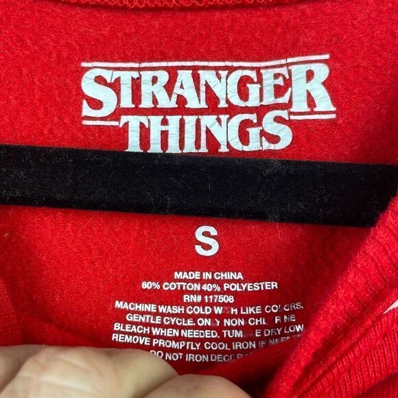 Women's Netflix Stranger Things Graphic Print Sweatshirt Bright Red Small - Picture 6 of 8